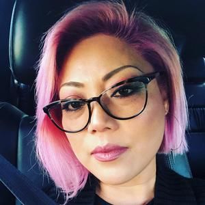 Meet your Posher, Myra